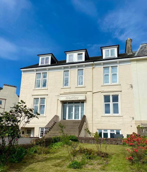 Westbay Seafront Apartment Oban Eksteriør billede